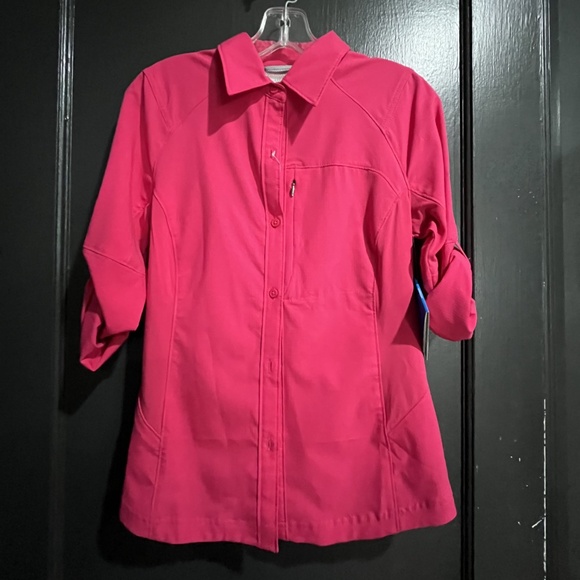 Columbia -NWT - Omni Shade Sun Protection Top - S/P - Picture 1 of 5